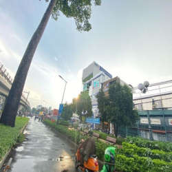 Cho thuê nhà MT ngang 16m Phan Xích Long, P. 2, Quận Phú Nhuận