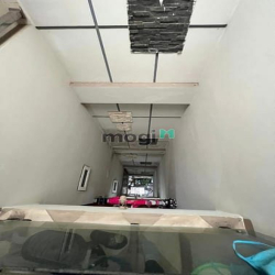 Mặt ngõ ôtô tránh 2 thoáng phố Nguyễn Chí Thanh 85m 5T MT5m giá 26 tỷ.