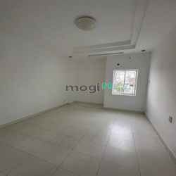 Bán nhà MẶT TIỀN, 6 TẦNG 65M2, ngay Hoàng Hoa Thám Bình Thạnh, 10.x tỷ