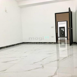 Bán nhà đẹp Tam Trinh, 61m2,4 tầng, 60m ra phố, 8.6 tỷ