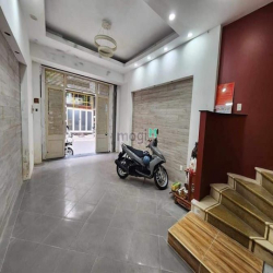 Bán nhà MTKD Hoa Lan, P2 Phú Nhuận, 65m², 4 Lầu chỉ hơn 23 tỷ