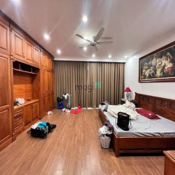 + Lâm Hạ-Bồ Đề-Long Biên-DT118M2- 8T-MT6 giá chào 36.5 tỷ(đàm phán).