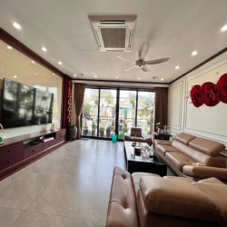 + Lâm Hạ-Bồ Đề-Long Biên-DT118M2- 8T-MT6 giá chào 36.5 tỷ(đàm phán).