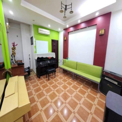 Bán nhà MTKD Hoa Lan, P2 Phú Nhuận, 65m², 4 Lầu chỉ hơn 23 tỷ