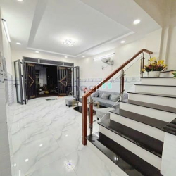 Bán nhà Lê Văn Quới, 2 Tầng, Hẻm 4m thông, giá 3,690 tỷ.