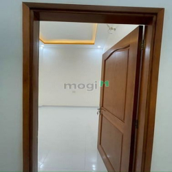 Bán Nhanh Nhà KP9 Tân Phong Đường xe Hơi Thông Bàn Cờ, Giá Rẻ Đầu Tư