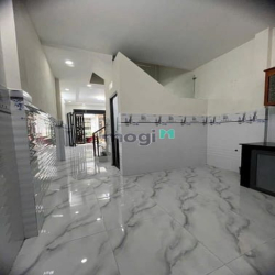Bán nhà Lê Văn Quới, 2 Tầng, Hẻm 4m thông, giá 3,690 tỷ.