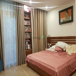 Bán Nhà Gấp **Ngọc Thuỵ**, 45 M2, Ô Tô Đỗ Cửa Nhà Ngày Đêm, Giá 6 Tỷ