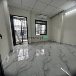 Bán nhà Lê Văn Quới, 2 Tầng, Hẻm 4m thông, giá 3,690 tỷ.