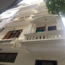 Bán nhà phố Xã Đàn trung tâm Đống Đa, dt 35m, 5T MT 5m , giá 6,8 tỷ.