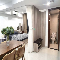 STUDIO tông màu trắng sáng mang phong cách hiện đại