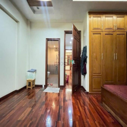 Bán nhà đẹp Tam Trinh, 90m2, 4 tầng, ô tô tránh, vỉa hè   rộng, 29.9 t