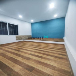 Bán nhà đẹp Tam Trinh, 90m2, 4 tầng, ô tô tránh, vỉa hè   rộng, 29.9 t