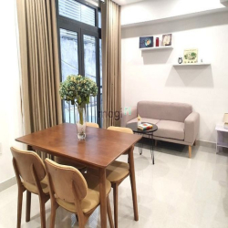 STUDIO tông màu trắng sáng mang phong cách hiện đại