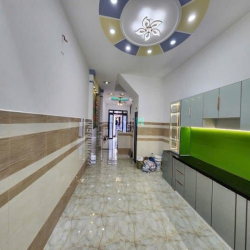 Bán Nhà Trần Bình Trọng 60,6m2 ( 3,9m x 17m ), 4 Tầng, P5, Chỉ 7,8 Tỷ
