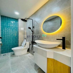 Cho thuê siêu biệt thự đường Đặng Thùy Trâm, DT 10x20m. Giá 40tr/th TL