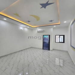 Bán Nhà Trần Bình Trọng 60,6m2 ( 3,9m x 17m ), 4 Tầng, P5, Chỉ 7,8 Tỷ