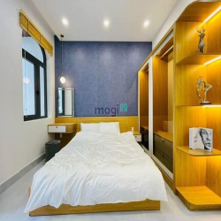 Cho thuê siêu biệt thự đường Đặng Thùy Trâm, DT 10x20m. Giá 40tr/th TL