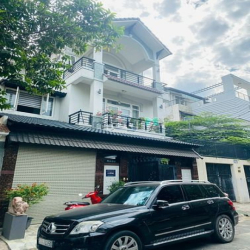 Bán nhà đường Độc Lập, P. Tân Quý, Q. Tân Phú. DT: 8,3x18m. Giá: 18 tỷ