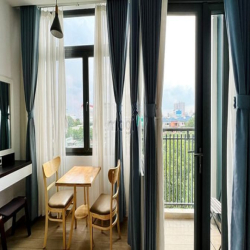 1 Phòng ngủ - Studio full nội thất - Ban công - Bao phí gần cầu Sài Gò