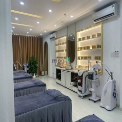 Cho thuê nhà MT Trần Quốc Toản Quận 3