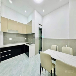 BÁN NHÀ GẤP ở Ung Văn Khiêm,P25,Bình Thạnh.DT 66m2/3tỷ050, có sổ riêng