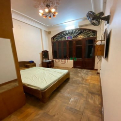 Cho thuê nhà mặt ngõ PHAN ĐÌNH PHÙNG, DT 70m2x4 tầng, MT 4m, Giá 18tr