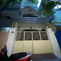 Cho thuê nhà mặt ngõ PHAN ĐÌNH PHÙNG, DT 70m2x4 tầng, MT 4m, Giá 18tr