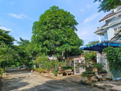 Cho thuê biệt thự sân vườn KDC Khang Điền, PLB, TP.Thủ Đức