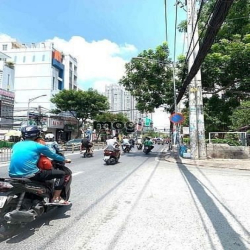 MT Nguyễn Thị Thập Q7 (500m2) _ Có Sân Rộng Để Xe Thoải Mái