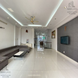 💦Cho thuê gấp Villa đẹp  400m2 ở Đường 37 , P.Bình An , Quận 2✈