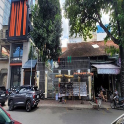 Xuất Ngoại bán nhanh nhà Hồ Xuân Hương. Dt 12 x 20 giá chỉ 110 tỷ