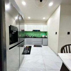Nhỉnh 7 tỷ ,70M2 , Ngang 5m ,Gần MT, HXH Đỗ Cửa Điện Biên Phủ P.15, BT