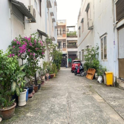 Bán nhà 3 tầng khu VIP Trường Thọ Hẻm Xe Hơi 70m2 Giá 6 Tỷ 200