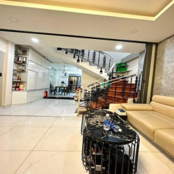 Nhỉnh 7 tỷ ,70M2 , Ngang 5m ,Gần MT, HXH Đỗ Cửa Điện Biên Phủ P.15, BT