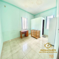 Cho thuê Toà nhà +hầm mặt tiền Chợ  Kinh Doanh Đẹp  Ngay Trung Tâm Chợ