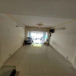 Bán Nhà 1 Trệt 3 Lầu Mặt Tiền Đường 449 Lê Văn Việt Ngay ĐH GTVT