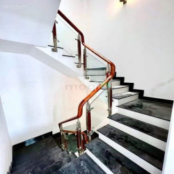 Bán Nhà HXH Nguyễn Thượng Hiền, 40m2, Với 5 tầng, P5, Chỉ 6,8 Tỷ