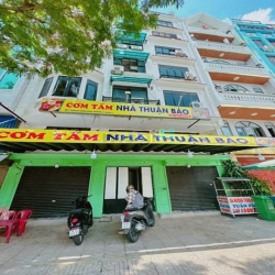 Bán gấp nhà mặt tiền Quận 3, ngang 10m 6 Lầu. HĐT 55tr/tháng