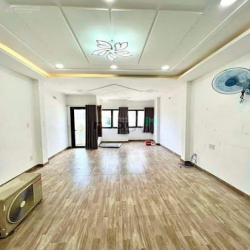 Bán Nhà HXH Nguyễn Thượng Hiền, 40m2, Với 5 tầng, P5, Chỉ 6,8 Tỷ