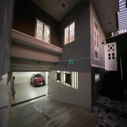 Giá tốt nhà gần Coop Mart,Đường 28 khu Tên Lửa, 10 x 19m, 4 tấm + hầm