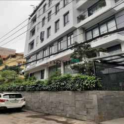 Bán nhà 5 tầng, đường xe hơi, khu VIP xóm đạo.