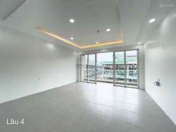 Văn phòng shophouse Saritown Dt:76m2 giá 27tr