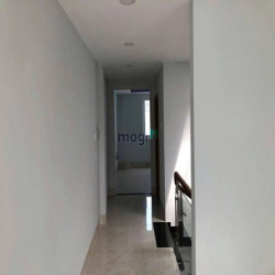 Bán nhà MT đường Chợ Lớn, 4.5 x 18m, 3.5 tấm, 12.7 tỷ. nhà mới