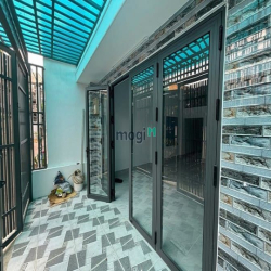 Bán Nhà 2 mặt tiền hẻm Nguyễn Văn Quá, Quận 12, DT 4,4x20m, 4tỷ4