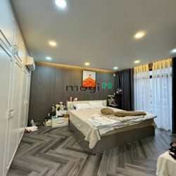 BIỆT THỰ MINI- góc 2 mặt tiền đẹp- mới tinh ở ngay giá chỉ 10ty5