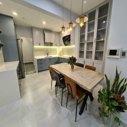 Bán căn hộ cao cấp Cảnh Viên 2 Phú Mỹ Hưng Q7 DT 120m2 giá 5.5 tỷ