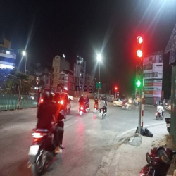 Bán nhà Hồng Tiến vị trị siêu đắc địa 50 m2 x 5t. Gía 6,5 tỷ