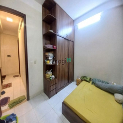 Bán nhà Hồng Tiến vị trị siêu đắc địa 50 m2 x 5t. Gía 6,5 tỷ