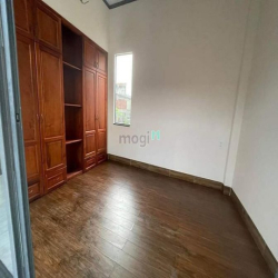 Ngộp ngân hàng bán gấp Nhà Hiện Đại 4.0 ngay Tp.Tây Ninh giá 1ty325tr